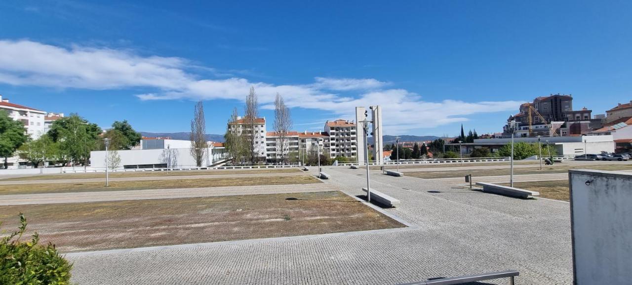 Modern & Cosy Apartment In Fundao Centre Esterno foto